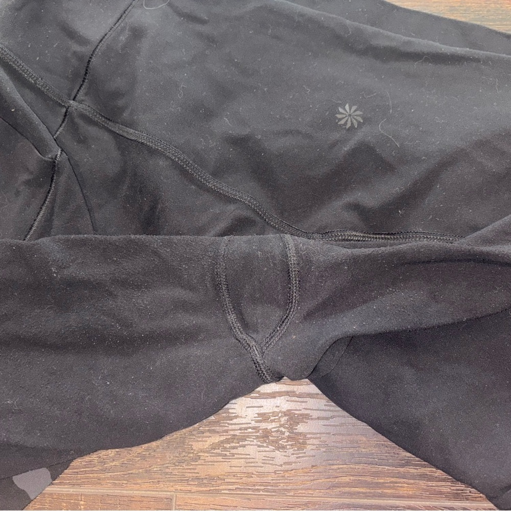 Athleta Black Salutation & Camo Elation 7/8 Set Leggings Size XL - Picture 5 of 14